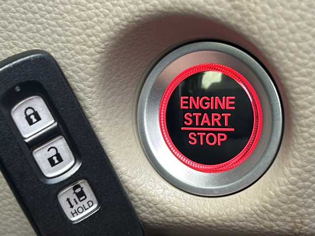 ホンダ Ｎ ＢＯＸ G L 山形県 2018(平30)年 9.6万km プレミアムアガットブラウンP 禁煙車/４WD/純正SDナビ/（AM/FM/CD/BT/SD/USB/iPOD）/バックカメラ/ETC/シートヒーター/ステアリングスイッチ/純正ホイールキャップ　スチールホイール/純正フロアマット/片側パワースライドドア/電動格納ミラー/ドアバイザー