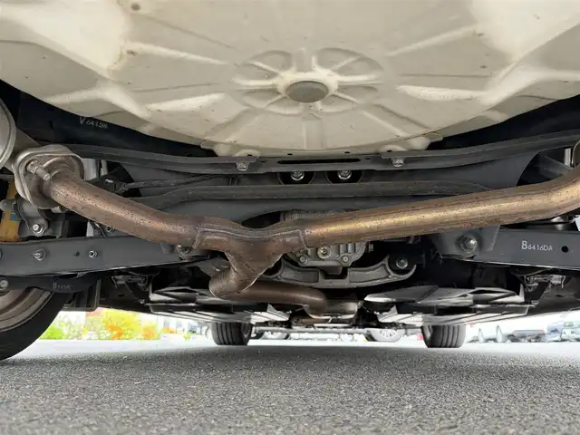 スバル レヴォーグ 1．6GT－S アイサイト 青森県 2016(平28)年 6.6万km クリスタルホワイトP 4WD/アドバンスドセイフティパッケージ/純正SDナビ・フルセグTV/CD・DVD・Bluetooth・SD/バック・サイドカメラ/黒レザーシート/前席パワーシート・シートヒーター/アイサイトver3/衝突軽減ブレーキ/追従クルーズコントロール/アクティブレーンキープ/ハイビームアシスト/リアビークルディテクション/ビルトインETC/フロント・リアUSB電源/LEDヘッドライト/フォグランプ/純正18インチアルミ/STiアンダーエアロ