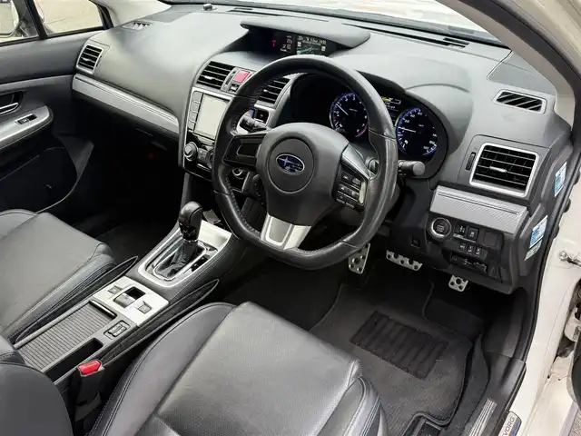スバル レヴォーグ 1．6GT－S アイサイト 青森県 2016(平28)年 6.6万km クリスタルホワイトP 4WD/アドバンスドセイフティパッケージ/純正SDナビ・フルセグTV/CD・DVD・Bluetooth・SD/バック・サイドカメラ/黒レザーシート/前席パワーシート・シートヒーター/アイサイトver3/衝突軽減ブレーキ/追従クルーズコントロール/アクティブレーンキープ/ハイビームアシスト/リアビークルディテクション/ビルトインETC/フロント・リアUSB電源/LEDヘッドライト/フォグランプ/純正18インチアルミ/STiアンダーエアロ