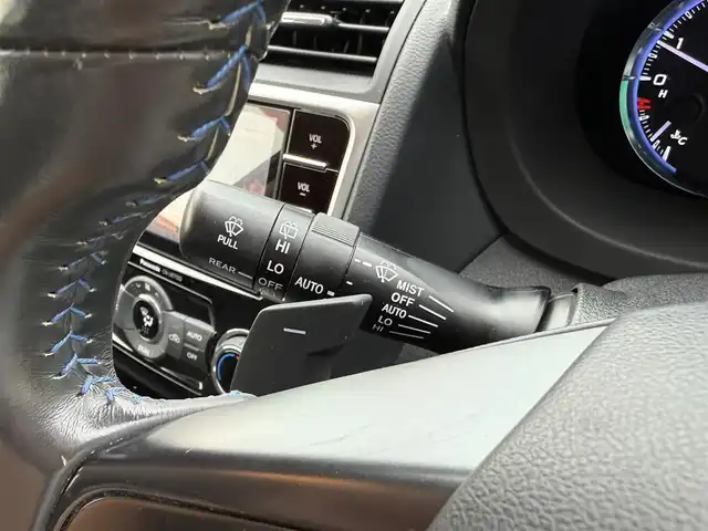 スバル レヴォーグ 1．6GT－S アイサイト 青森県 2016(平28)年 6.6万km クリスタルホワイトP 4WD/アドバンスドセイフティパッケージ/純正SDナビ・フルセグTV/CD・DVD・Bluetooth・SD/バック・サイドカメラ/黒レザーシート/前席パワーシート・シートヒーター/アイサイトver3/衝突軽減ブレーキ/追従クルーズコントロール/アクティブレーンキープ/ハイビームアシスト/リアビークルディテクション/ビルトインETC/フロント・リアUSB電源/LEDヘッドライト/フォグランプ/純正18インチアルミ/STiアンダーエアロ