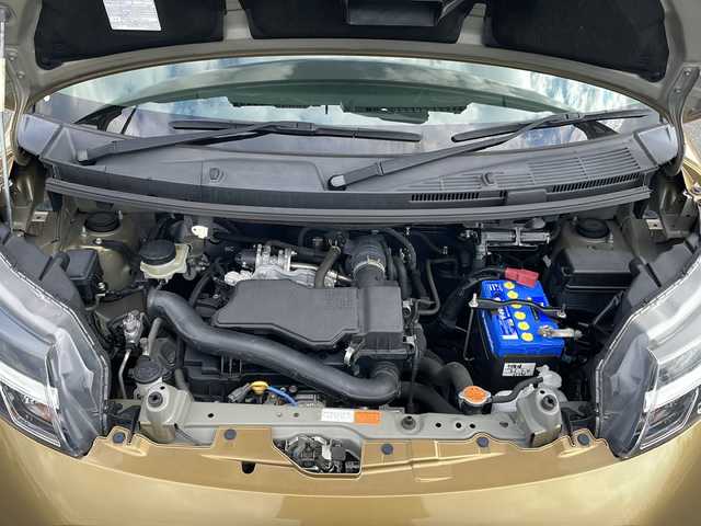 トヨタ タンク カスタムG S 岩手県 2017(平29)年 7.1万km ブラックマイカメタリック/インペリアルゴールドクリスタルメタリック 2トーン 純正SDナビ/AM/FM/CD/DVD/Bluetooth/フルセグTV/バックカメラ/ビルトインETC2.0/純正ドライブレコーダー/革調シートカバー/両側パワースライドドア/クルーズコントロール/衝突被害軽減ブレーキ/アイドリングストップ/LEDヘッドライト/LEDフォグランプ/オートライト/スマートキー/プッシュスタート/電動格納ミラー/純正14インチAW/純正ドアバイザー/保証書/取扱説明書