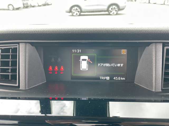 トヨタ タンク カスタムG S 岩手県 2017(平29)年 7.1万km ブラックマイカメタリック/インペリアルゴールドクリスタルメタリック 2トーン 純正SDナビ/AM/FM/CD/DVD/Bluetooth/フルセグTV/バックカメラ/ビルトインETC2.0/純正ドライブレコーダー/革調シートカバー/両側パワースライドドア/クルーズコントロール/衝突被害軽減ブレーキ/アイドリングストップ/LEDヘッドライト/LEDフォグランプ/オートライト/スマートキー/プッシュスタート/電動格納ミラー/純正14インチAW/純正ドアバイザー/保証書/取扱説明書