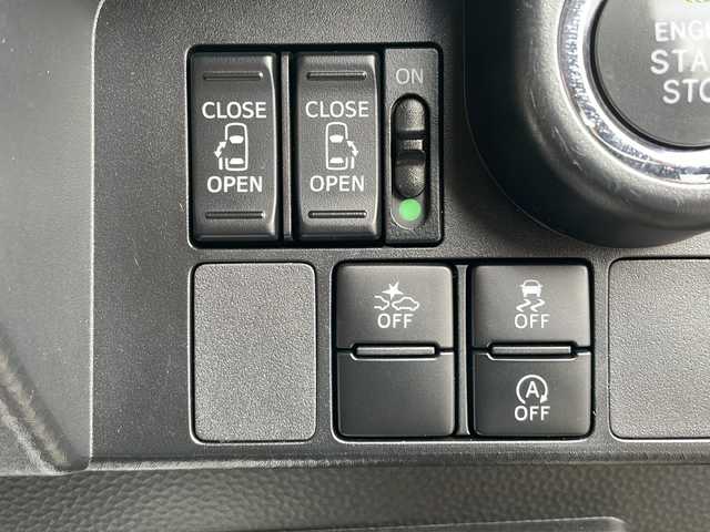 トヨタ タンク カスタムG S 岩手県 2017(平29)年 7.1万km ブラックマイカメタリック/インペリアルゴールドクリスタルメタリック 2トーン 純正SDナビ/AM/FM/CD/DVD/Bluetooth/フルセグTV/バックカメラ/ビルトインETC2.0/純正ドライブレコーダー/革調シートカバー/両側パワースライドドア/クルーズコントロール/衝突被害軽減ブレーキ/アイドリングストップ/LEDヘッドライト/LEDフォグランプ/オートライト/スマートキー/プッシュスタート/電動格納ミラー/純正14インチAW/純正ドアバイザー/保証書/取扱説明書