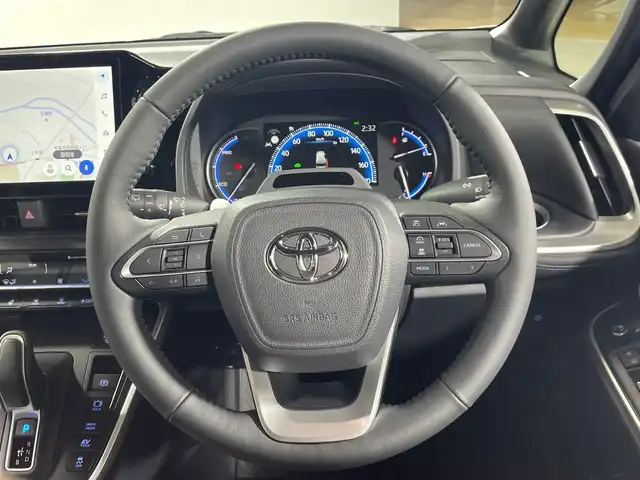 トヨタ ヴォクシー ハイブリッド S－Z 神奈川県 2025(令7)年 0.1千km プラチナホワイトパールマイカ 純正10.5インチ ディスプレイオーディオ PLUS/AM/FM/Bluetooth/フルセグ(走行中視聴不可)/CD/DVDデッキ/AppleCarplay/AndroidAut対応/T-Connect/ETC2.0/快適利便パッケージ/Toyota Safety Sense/・衝突被害軽減ブレーキ/・緊急時操舵支援/・LTA/LCA/・レーダークルーズコントロール/・AHS/・オートマチックハイビーム/・ロードサインアシスト/・ドライバー異常時対応システム/・発進遅れ告知機能/ブラインドスポットモニター/トヨタチームメイト/・アドバンスドパーク/パノラミッックビューモニター/・アドバンスト ドライブ(渋滞時支援)/ユニバーサルステップ/両側電動スライドドア/スペアタイヤ