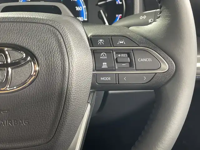 トヨタ ヴォクシー ハイブリッド S－Z 神奈川県 2025(令7)年 0.1千km プラチナホワイトパールマイカ 純正10.5インチ ディスプレイオーディオ PLUS/AM/FM/Bluetooth/フルセグ(走行中視聴不可)/CD/DVDデッキ/AppleCarplay/AndroidAut対応/T-Connect/ETC2.0/快適利便パッケージ/Toyota Safety Sense/・衝突被害軽減ブレーキ/・緊急時操舵支援/・LTA/LCA/・レーダークルーズコントロール/・AHS/・オートマチックハイビーム/・ロードサインアシスト/・ドライバー異常時対応システム/・発進遅れ告知機能/ブラインドスポットモニター/トヨタチームメイト/・アドバンスドパーク/パノラミッックビューモニター/・アドバンスト ドライブ(渋滞時支援)/ユニバーサルステップ/両側電動スライドドア/スペアタイヤ