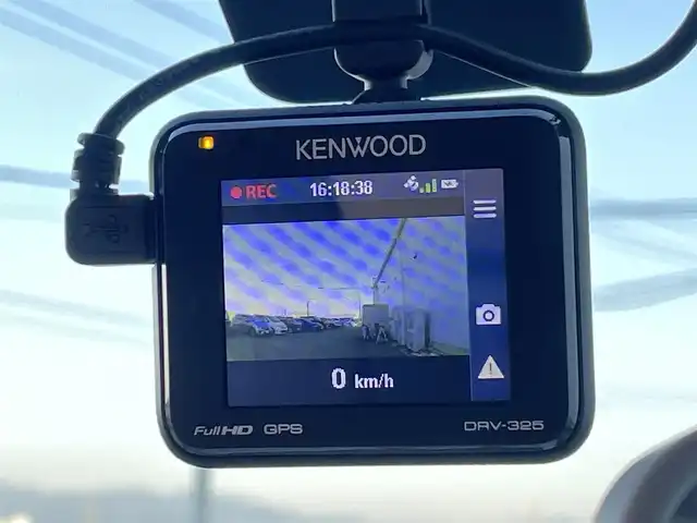 スズキ アルト エコ L 佐賀県 2014(平26)年 7.4万km スペリアホワイト/シルキーシルバーメタリック 純正オーディオ/・AM/FM/CD/前方ドライブレコーダー/ETC/アイドリングストップ/ISOFIX対応/純正フロアマット/ドアバイザ―/新車保証書/取扱説明書/スペアキー１本