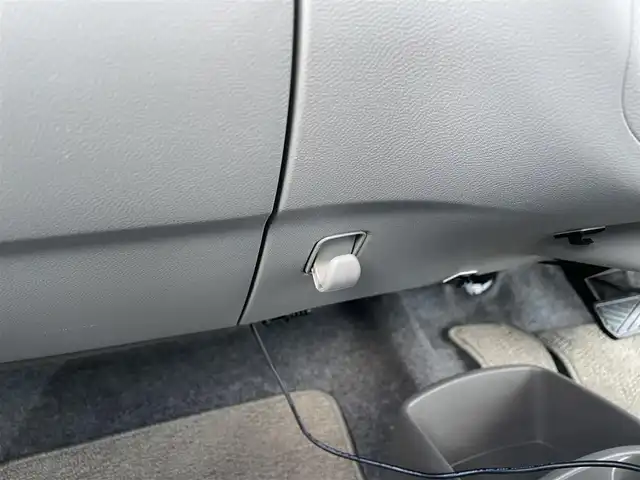 スズキ アルト エコ L 佐賀県 2014(平26)年 7.4万km スペリアホワイト/シルキーシルバーメタリック 純正オーディオ/・AM/FM/CD/前方ドライブレコーダー/ETC/アイドリングストップ/ISOFIX対応/純正フロアマット/ドアバイザ―/新車保証書/取扱説明書/スペアキー１本