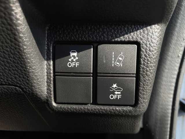 ホンダ Ｎ ＢＯＸ カスタム G L ホンダセンシング 千葉県 2018(平30)年 4.7万km プラチナホワイトパール 純正ナビ/(Bluetoothフルセグ/TV/SD/AUX/iPod)/ドライブレコーダー(前後)/衝突被害軽減システム/車線逸脱警報/バックカメラ/クルーズコントロール/片側パワースライドドア/横滑り防止装置/ETC/アイドリングストップ/LEDヘッドライト/フォグランプ/オートライト/ウィンカーミラー/電動格納ミラー/純正14インチAW/シートリフター/プッシュスタート/スマートキー/ドアバイザー/フロアマット/スペアキー/取扱説明書/保証書