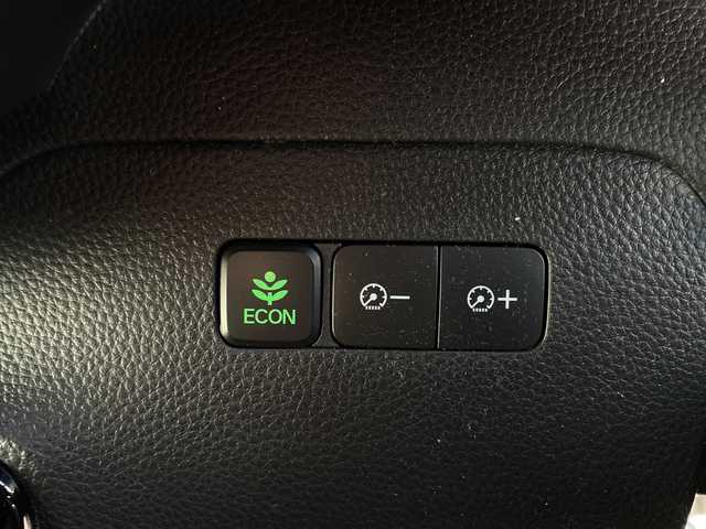 ホンダ Ｎ ＢＯＸ カスタム G L ホンダセンシング 千葉県 2018(平30)年 4.7万km プラチナホワイトパール 純正ナビ/(Bluetoothフルセグ/TV/SD/AUX/iPod)/ドライブレコーダー(前後)/衝突被害軽減システム/車線逸脱警報/バックカメラ/クルーズコントロール/片側パワースライドドア/横滑り防止装置/ETC/アイドリングストップ/LEDヘッドライト/フォグランプ/オートライト/ウィンカーミラー/電動格納ミラー/純正14インチAW/シートリフター/プッシュスタート/スマートキー/ドアバイザー/フロアマット/スペアキー/取扱説明書/保証書