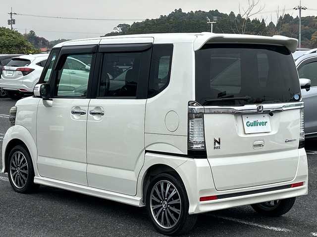 ホンダ Ｎ ＢＯＸ カスタム G ターボパッケージ 千葉県 2013(平25)年 6.2万km プレミアムホワイトパール ナビＡＶＮ６６９ＨＤ　バックカメラ　ＥＴＣ　フルセグＴＶ　ＣＤ　ＤＶＤ　パドルシフト　ステアスイッチ　クルーズコントロール　両側パワースライドドア　純正フロアマット　純正エアロ　ＨＩＤ　フォグライト