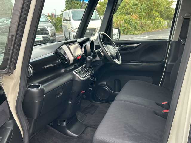 ホンダ Ｎ ＢＯＸ カスタム G ターボパッケージ 千葉県 2013(平25)年 6.2万km プレミアムホワイトパール ナビＡＶＮ６６９ＨＤ　バックカメラ　ＥＴＣ　フルセグＴＶ　ＣＤ　ＤＶＤ　パドルシフト　ステアスイッチ　クルーズコントロール　両側パワースライドドア　純正フロアマット　純正エアロ　ＨＩＤ　フォグライト