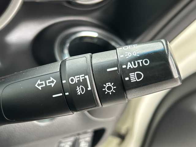 ホンダ Ｎ ＢＯＸ カスタム G ターボパッケージ 千葉県 2013(平25)年 6.2万km プレミアムホワイトパール ナビＡＶＮ６６９ＨＤ　バックカメラ　ＥＴＣ　フルセグＴＶ　ＣＤ　ＤＶＤ　パドルシフト　ステアスイッチ　クルーズコントロール　両側パワースライドドア　純正フロアマット　純正エアロ　ＨＩＤ　フォグライト