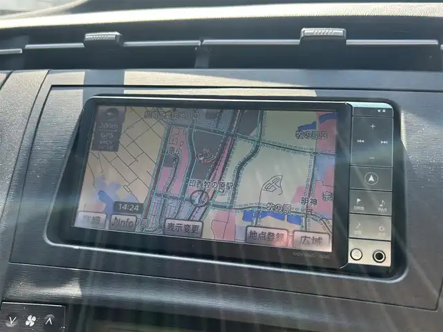 トヨタ プリウス S 千葉県 2010(平22)年 7.9万km ダークブルーマイカ サンルーフ/純正SDナビ/・型式：NHZN-W60G/・CD/DVD/Bluetooth/フルセグTV/バックカメラ/ビルトインETC/オートライト/純正フロアマット/純正15インチアルミホイール/プッシュスタート/スペアキー1本/禁煙車