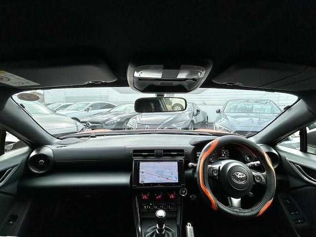 トヨタ ＧＲ８６ RZ 10thアニバーサリーLTD 埼玉県 2023(令5)年 0.3万km フレイムオレンジ ワンオーナー/社外9インチメモリーナビ/CD/DVD/SD/BT/USB/フルセグTV/GRパフォーマンスダンパー/純正18インチAW/クルーズコントロール/ハーフレザーシート/シートヒーター/ステアリングリモコン/バックカメラ/USB充電ポート/オートライト/LEDヘッドライト/リアフォグライト/プッシュスタート/フロアマット