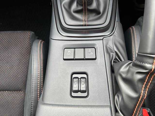 トヨタ ＧＲ８６ RZ 10thアニバーサリーLTD 埼玉県 2023(令5)年 0.3万km フレイムオレンジ ワンオーナー/社外9インチメモリーナビ/CD/DVD/SD/BT/USB/フルセグTV/GRパフォーマンスダンパー/純正18インチAW/クルーズコントロール/ハーフレザーシート/シートヒーター/ステアリングリモコン/バックカメラ/USB充電ポート/オートライト/LEDヘッドライト/リアフォグライト/プッシュスタート/フロアマット