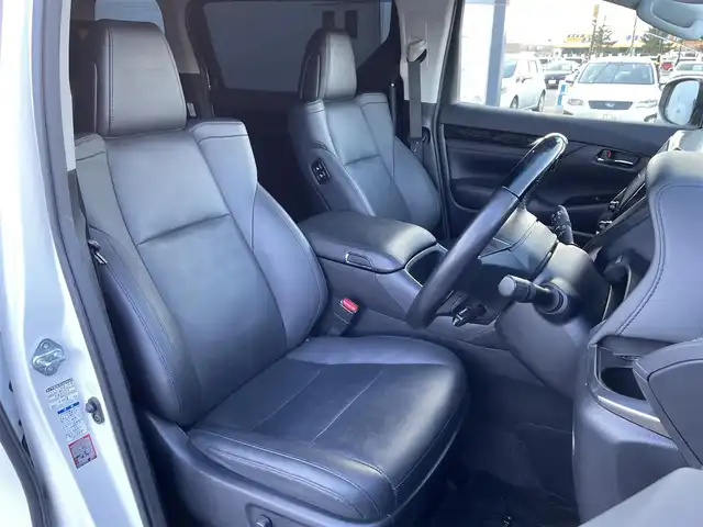 トヨタ アルファードハイブリット SR Cパッケージ 道南・函館 2020(令2)年 5.3万km ホワイトパールクリスタルシャイン /純正ナビ//フルセグＴＶ//ドライブレコーダー//バックカメラ//フリップダウンモニター//モデリスタエアロ//両側パワースライドドア//シートヒーター//ベンチレーション//パワーシート//ステアリングヒーター//電動バックドア//ブラインドスポットモニター//クルーズコントロール//レーンキープアシスト//コーナーセンサー//衝突軽減ブレーキ//デジタルインナーミラー//オットマン//100V充電//ETC//スペアキー//プッシュスタート