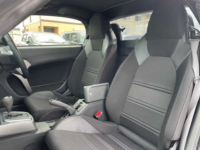 ダイハツ コペン ローブ 神奈川県 2020(令2)年 5.1万km リキッドシルバーM 純正ナビ/フルセグTV/CD/DVD/Bluetooth/iPod/ETC/バックカメラ/前席シートヒーター/MTモード付AT/純正アルミホイール/純正フロアマット/LEDヘッドライト/フォグランプ/オートエアコン/オートライト/オートマチックハイビーム