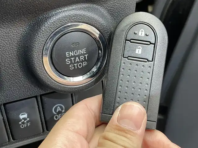 ダイハツ キャスト スポーツ SAⅡ 岩手県 2017(平29)年 5.9万km ブラックマイカメタリック ワンオーナー/４WD/ターボ/ホワイトデザインフィルムトップ/スマートアシスト２/衝突回避支援ブレーキ/車線逸脱警報/誤発進抑制機能/先行車発信お知らせ機能/横滑り防止装置/アイドリングストップ/パドルシフト/前席シートヒーター/純正CDオーディオ/オートエアコン/オートライト/LEDヘッドライト/フォグライト/純正１５インチアルミホイール/純正フロアマット