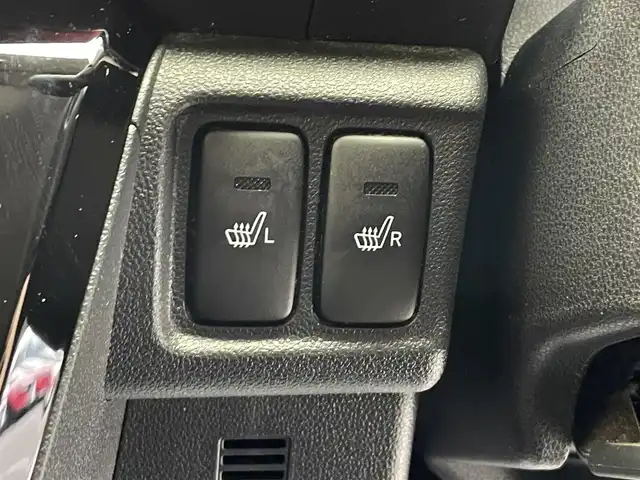 ダイハツ キャスト スポーツ SAⅡ 岩手県 2017(平29)年 5.9万km ブラックマイカメタリック ワンオーナー/４WD/ターボ/ホワイトデザインフィルムトップ/スマートアシスト２/衝突回避支援ブレーキ/車線逸脱警報/誤発進抑制機能/先行車発信お知らせ機能/横滑り防止装置/アイドリングストップ/パドルシフト/前席シートヒーター/純正CDオーディオ/オートエアコン/オートライト/LEDヘッドライト/フォグライト/純正１５インチアルミホイール/純正フロアマット