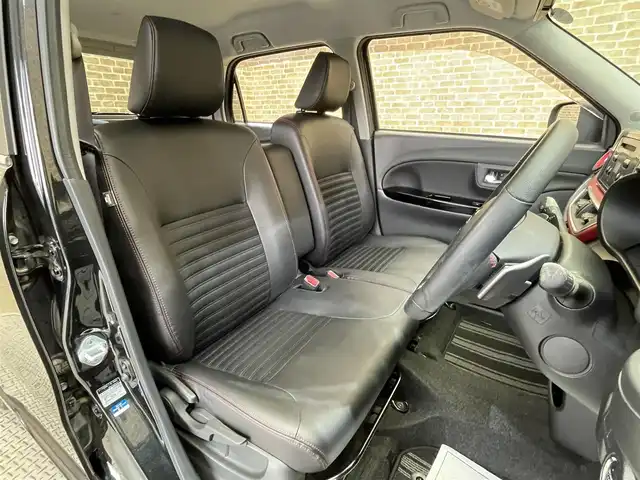 ダイハツ キャスト スポーツ SAⅡ 岩手県 2017(平29)年 5.9万km ブラックマイカメタリック ワンオーナー/４WD/ターボ/ホワイトデザインフィルムトップ/スマートアシスト２/衝突回避支援ブレーキ/車線逸脱警報/誤発進抑制機能/先行車発信お知らせ機能/横滑り防止装置/アイドリングストップ/パドルシフト/前席シートヒーター/純正CDオーディオ/オートエアコン/オートライト/LEDヘッドライト/フォグライト/純正１５インチアルミホイール/純正フロアマット