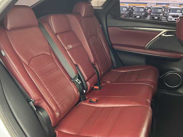 レクサス ＲＸ 450h Fスポーツ 福島県 2016(平28)年 7.2万km ホワイトノーヴァガラスフレーク /禁煙車//サンルーフ//メーカーナビ/CD・DVD・BD・BT・MSV・USB・フルセグTV//マークレビンソン//パノラミックビューモニター//ＢＳＭ//ヘッドアップディスプレイ//赤レザーシート//クリアランスソナー//３６０ドラレコ//レーダークルーズコントロール//パワーバックドア//全席パワーシート//全席シートヒーター・前席エアシート//パドルシフト//ビルトインETC//取説・保証書//カードキー有り