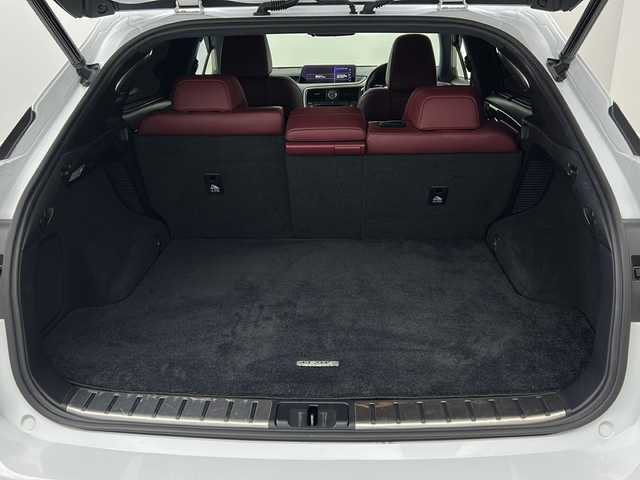 レクサス ＲＸ 450h Fスポーツ 福島県 2016(平28)年 7.2万km ホワイトノーヴァガラスフレーク /禁煙車//サンルーフ//メーカーナビ/CD・DVD・BD・BT・MSV・USB・フルセグTV//マークレビンソン//パノラミックビューモニター//ＢＳＭ//ヘッドアップディスプレイ//赤レザーシート//クリアランスソナー//３６０ドラレコ//レーダークルーズコントロール//パワーバックドア//全席パワーシート//全席シートヒーター・前席エアシート//パドルシフト//ビルトインETC//取説・保証書//カードキー有り