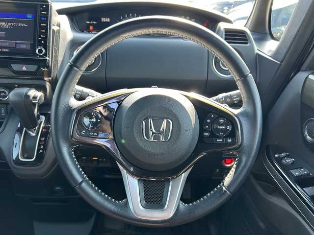 ホンダ Ｎ ＢＯＸ カスタム G L ターボ ホンダセンシング 神奈川県 2018(平30)年 5.2万km クリスタルブラックパール 純正SD8インチナビ/フルセグTV/Bluetooth接続/AM/FM/CD/DVD/USB/バックカメラ/両側パワースライドドア/アダプティブクルーズコントロール/ETC/前側ドライブレコーダー/純正フロアマット/スマートキー/アイドリングストップ/ハーフレザーシート/純正15インチアルミホイール/オートライト/コーナーセンサー/横滑り防止装置/盗難防止装置/レーンキープアシスト/衝突被害軽減システム