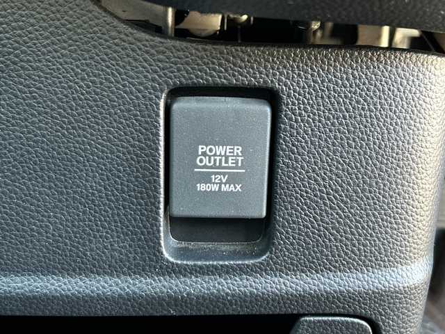 ホンダ Ｎ ＢＯＸ カスタム G L ターボ ホンダセンシング 神奈川県 2018(平30)年 5.2万km クリスタルブラックパール 純正SD8インチナビ/フルセグTV/Bluetooth接続/AM/FM/CD/DVD/USB/バックカメラ/両側パワースライドドア/アダプティブクルーズコントロール/ETC/前側ドライブレコーダー/純正フロアマット/スマートキー/アイドリングストップ/ハーフレザーシート/純正15インチアルミホイール/オートライト/コーナーセンサー/横滑り防止装置/盗難防止装置/レーンキープアシスト/衝突被害軽減システム