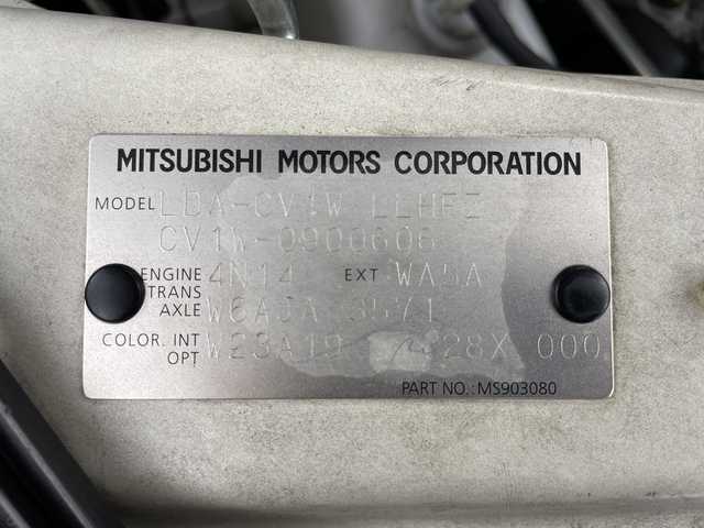 三菱 デリカＤ：５ D－Power package 岐阜県 2013(平25)年 8万km ウォームホワイトP/クールシルバー アルパインナビ　/・Ｂｌｕｅｔｏｏｔｈ　/バッツクカメラ　/両側パワースライドドア　/４ＷＤ　/ＥＴＣ　/オートヘッドライト　/パドルシフト　/革巻きステアリング　/電格ミラー　/クルーズコントロール　/スマートキート/社外フロアマット/純正アルミホイール