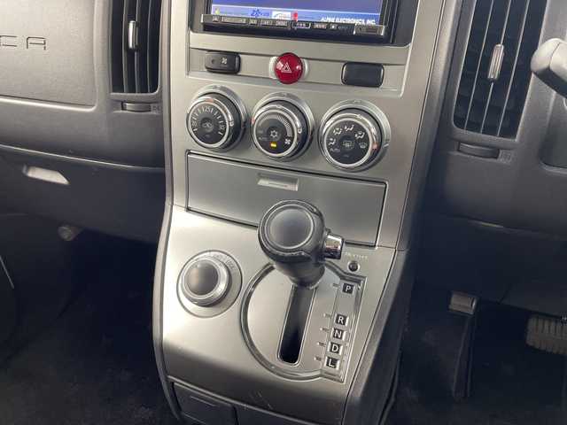 三菱 デリカＤ：５ D－Power package 岐阜県 2013(平25)年 8万km ウォームホワイトP/クールシルバー アルパインナビ　/・Ｂｌｕｅｔｏｏｔｈ　/バッツクカメラ　/両側パワースライドドア　/４ＷＤ　/ＥＴＣ　/オートヘッドライト　/パドルシフト　/革巻きステアリング　/電格ミラー　/クルーズコントロール　/スマートキート/社外フロアマット/純正アルミホイール