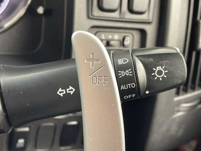 三菱 デリカＤ：５ D－Power package 岐阜県 2013(平25)年 8万km ウォームホワイトP/クールシルバー アルパインナビ　/・Ｂｌｕｅｔｏｏｔｈ　/バッツクカメラ　/両側パワースライドドア　/４ＷＤ　/ＥＴＣ　/オートヘッドライト　/パドルシフト　/革巻きステアリング　/電格ミラー　/クルーズコントロール　/スマートキート/社外フロアマット/純正アルミホイール