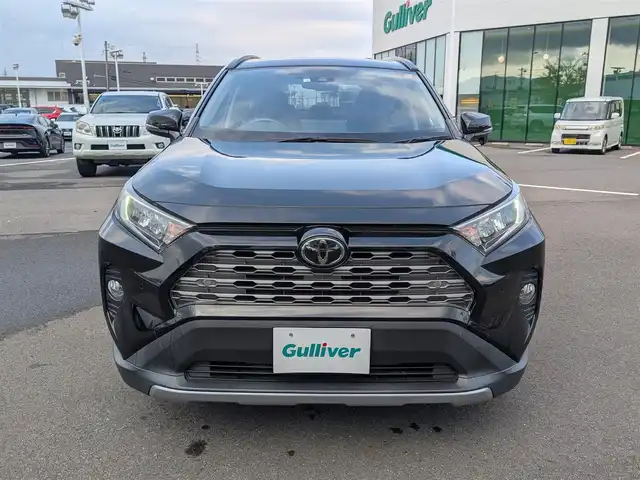トヨタ ＲＡＶ４ G 福井県 2020(令2)年 5.7万km アティチュードブラックマイカ 4WD/ルーフレール/Toyota Safety Sense/レーントレーシングアラート/ブラインドスポットモニター/前後クリアランスソナー/レーダークルーズコントロール/プリクラッシュセーフティ/リヤクロストラフィックアラート/ロードサインアシスト/オートブレーキホールド/電動リアゲート/D席パワーシート/D席シートメモリー/前席シートヒーター/ETC/純正フロアマット/オートLEDライト/オートマチックハイビーム/純正18インチAW/スマートキー