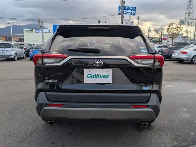 トヨタ ＲＡＶ４ G 福井県 2020(令2)年 5.7万km アティチュードブラックマイカ 4WD/ルーフレール/Toyota Safety Sense/レーントレーシングアラート/ブラインドスポットモニター/前後クリアランスソナー/レーダークルーズコントロール/プリクラッシュセーフティ/リヤクロストラフィックアラート/ロードサインアシスト/オートブレーキホールド/電動リアゲート/D席パワーシート/D席シートメモリー/前席シートヒーター/ETC/純正フロアマット/オートLEDライト/オートマチックハイビーム/純正18インチAW/スマートキー