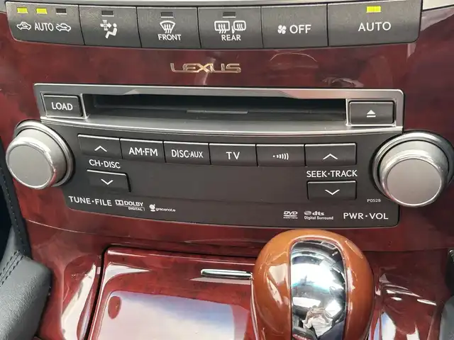 レクサス ＬＳ 600h バージョンU Iパック 福島県 2010(平22)年 8.6万km ホワイトパールクリスタルシャイン 4WD/サンルーフ/純正HDDナビ/　【フルセグ/CD/DVD/USB/AUX】/バックカメラ/本革シート/前席シートヒーター/前席エアシート/リアシートコントロールパネル/リア3面オートサンシェード/ステアリングスイッチ/レーダークルーズコントロール/電動パーキング/ステアリングヒーター/ビルトインETC/パーキングアシスト/コーナーセンサー/社外レーダー/LEDヘッドライト（AUTO機能付き）/　・フォグランプ/衝突軽減システム/アイドリングストップ