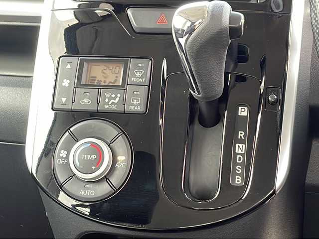 ダイハツ タント カスタム X 青森県 2014(平26)年 10.4万km ブラックマイカメタリック 4WD/社外CDオーディオ/CD・USB・iPod・AUX/片側パワースライドドア/リアロールサンシェード/純正ラバーマット/オートライト/LEDヘッドライト/フォグランプ/社外14インチアルミ/プッシュスタート/スマートキー