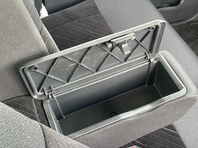 ダイハツ タント カスタム X 青森県 2014(平26)年 10.4万km ブラックマイカメタリック 4WD/社外CDオーディオ/CD・USB・iPod・AUX/片側パワースライドドア/リアロールサンシェード/純正ラバーマット/オートライト/LEDヘッドライト/フォグランプ/社外14インチアルミ/プッシュスタート/スマートキー