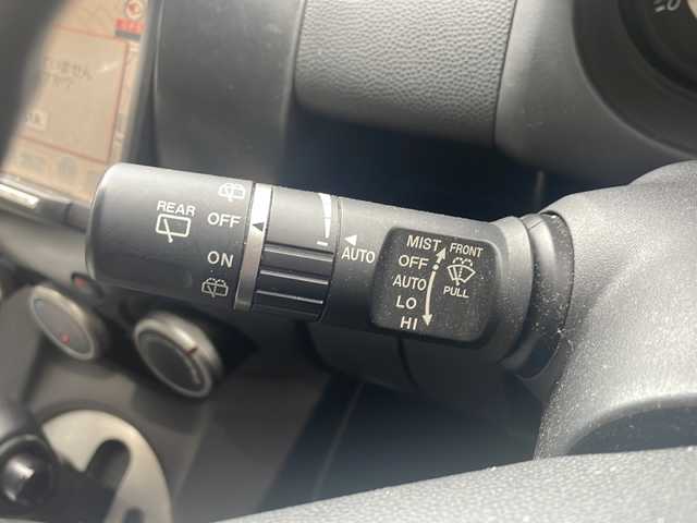 マツダ デミオ 13C－V 愛知県 2010(平22)年 18万km サンライトシルバーメタリック ＳＤナビ　/・ワンセグ/・CD/ＥＴＣ/ＡＢＳ/横滑り防止装置/盗難防止装置/オートライト/フォグランプ/パワーステアリング/パワーウィンドウ/リモコンキー/フロアマット/ダブルエアバッグ