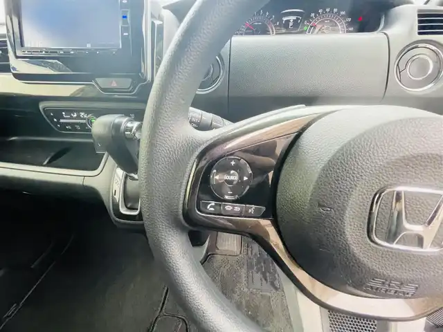 ホンダ Ｎ ＢＯＸ カスタム G L ホンダセンシング 岡山県 2019(平31)年 12.1万km パールⅡ (株)IDOMが運営する【じしゃロン岡山店】の自社ローン専用車両です。こちらは現金またはオートローンご利用時の価格です。 自社ローンご希望の方は別途その旨お申し付け下さい/・純正ナビゲーション/・両側電動スライドドア/・バックカメラ/・ＥＴＣ/・センシング