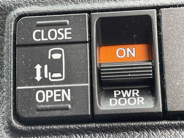 トヨタ シエンタ ファンベースX 茨城県 2018(平30)年 3.4万km 青 純正ナビ/-BT/AM/FM/　/衝突軽減システム　/バックカメラ　/片側パワースライドドア　/ドライブレコーダー　/コーナーセンサー前後　/アイドリングストップ　/電動格納ミラー　/横滑り防止装置　/リモコンキー　/社外フロアマット