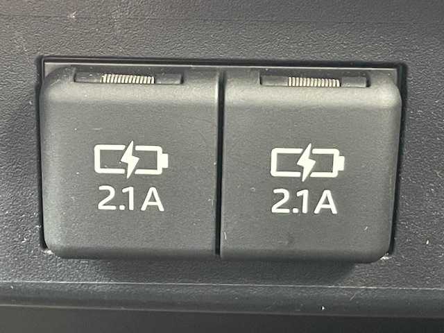 トヨタ シエンタ ファンベースX 茨城県 2018(平30)年 3.4万km 青 純正ナビ/-BT/AM/FM/　/衝突軽減システム　/バックカメラ　/片側パワースライドドア　/ドライブレコーダー　/コーナーセンサー前後　/アイドリングストップ　/電動格納ミラー　/横滑り防止装置　/リモコンキー　/社外フロアマット