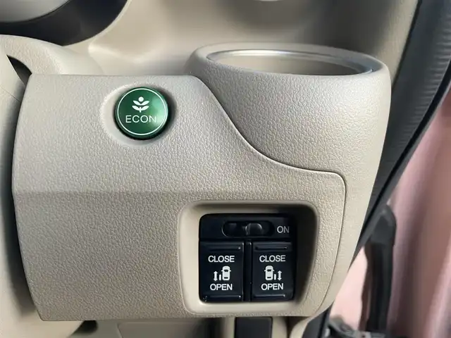 ホンダ Ｎ ＢＯＸ 2トーン G ターボ Lパッケージ 富山県 2015(平27)年 5.2万km ピンクⅡ ４ＷＤ／/純正８インチナビ／/フルセグＴＶ／/Ｂｌｕｅｔｏｏｔｈ／/ＤＶＤ再生／/バックカメラ／/両側自動ドア／/前後ドライブレコーダー／/パドルシフト／/スマートキー／/クルーズコントロール／/前席シートヒーター//LEDオートライト