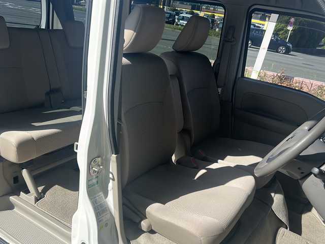 スズキ エブリィ ワゴン PZターボ 静岡県 2020(令2)年 1.3万km パールホワイト ストラーダナビ/・FM/AM/・CD/DVD/・Bluetooth/・フルセグTV/・SD/主要装備/・片側パワースライドドア/・コーナーセンサー/・車線逸脱防止/・ＨＩＤヘッドライト/・ＥＴＣ/・プッシュスタート/・オートエアコン/・ステアリングスイッチ/・フォグランプ/・オートライト/・デュアルカメラブレーキサポート/・14インチ純正アルミ