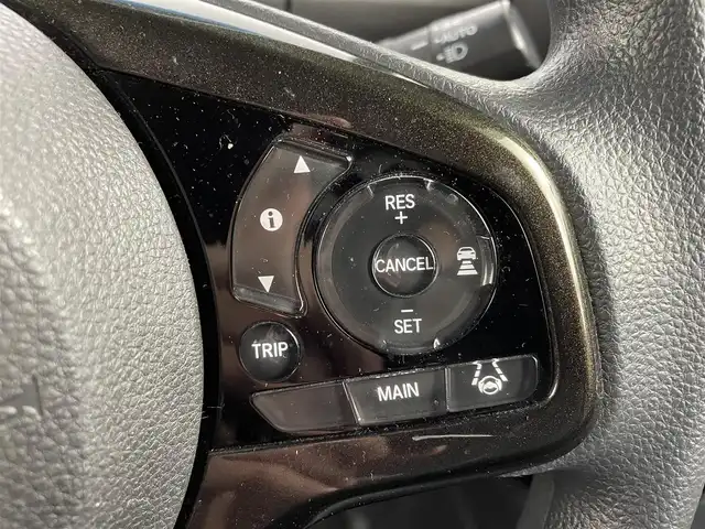 ホンダ Ｎ ＢＯＸ カスタム G EX ホンダセンシング 大阪府 2019(令1)年 5.8万km プラチナホワイトパール Honda SENSING/・衝突軽減ブレーキ（CMBS）/・誤発進抑制機能/・後方誤発進抑制機能/・路外逸脱抑制機能/・アダプティブクルーズコントロール（ACC／渋滞追従機能付）/・車線維持支援システム（LKAS）/・先行車発進お知らせ機能/・標識認識機能/・歩行者事故低減ステアリング/・オートハイビーム/純正ナビ/CD/DVD/BT/フルセグ/バックカメラ/両側パワースライドドア/LEDヘッドライト/オートライト/コーナーセンサー/ステアリングリモコン/スマートキー/プッシュスタート/ビルトインETC/ドアバイザー/フロアマット