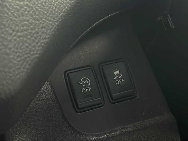 日産 セレナ HWS S HV Vセレ +Sefty Aセーフ 滋賀県 2014(平26)年 5.9万km ダイヤモンドブラック 日産純正メモリナビ（MC314D-W）/・CD/DVD再生/・ワンセグテレビ/・アラウンドビューモニター/純正16インチアルミホイール/エマージェンシーブレーキ/・クルーズコントロール/・レーンキープアシスト/・横滑り防止機能/・前後コーナーセンサー/LEDオートライト/アイドリングストップ/社外フリップダウンモニター/ビルトインETC/新車保証書/取扱説明書/　