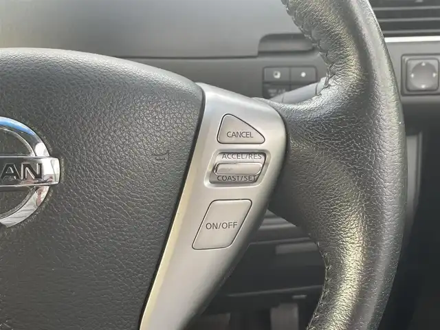 日産 セレナ HWS S HV Vセレ +Sefty Aセーフ 滋賀県 2014(平26)年 5.9万km ダイヤモンドブラック 禁煙車/純正メモリナビ（MC314D-W）/・CD/DVD再生/社外フリップダウンモニター/ワンセグテレビ/アラウンドビューモニター/純正16AW/エマージェンシーブレーキ/・クルーズコントロール/・横滑り防止機能/・前後コーナーセンサー/LEDオートライト/アイドリングストップ/ビルトインETC/　
