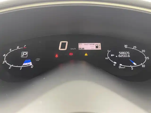 日産 セレナ HWS S HV Vセレ +Sefty Aセーフ 大阪府 2014(平26)年 5.9万km ダイヤモンドブラック エマージェンシーブレーキ/　・クルーズコントロール/　・横滑り防止装置/　・クリアランスソナー/　・レーンキープアシスト/純正メモリナビ（MC314D-W）/　CD/DVD/Bluetooth/ワンセグ/社外フリップダウンモニター/インテリジェントアラウンドビューモニター/バックカメラ/両側パワースライドドア/純正16インチアルミホイール/エマージェンシーブレーキ/LEDオートライト/フォグランプ/スマートキー/アイドリングストップ/ビルトインETC/　