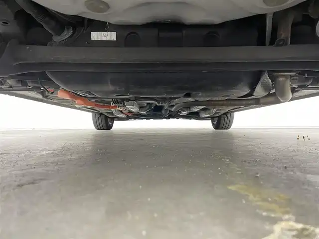 トヨタ アクア G ブラックソフトレザーセレ 大分県 2013(平25)年 7.1万km ライムホワイトパールクリスタルシャイン AW付スタッドレスタイヤ車載/純正SDナビ/CD/DVD/フルセグTV/Bluetooth/車外カメラ(前後)/ECO/EVモード/スペアキー1本/ETC