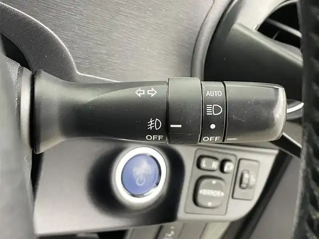 トヨタ アクア G ブラックソフトレザーセレ 大分県 2013(平25)年 7.1万km ライムホワイトパールクリスタルシャイン AW付スタッドレスタイヤ車載/純正SDナビ/CD/DVD/フルセグTV/Bluetooth/車外カメラ(前後)/ECO/EVモード/スペアキー1本/ETC