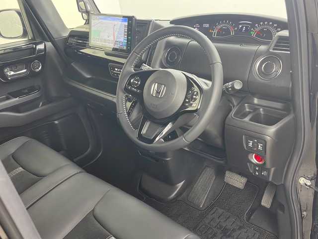ホンダ Ｎ ＢＯＸ カスタム L ターボ 道央・札幌 2023(令5)年 2.2万km クリスタルブラックパール ・4WD/・社外ナビ&CD&DVD&BT&TV/・バックカメラ/・両側パワースライドドア/・衝突軽減ブレーキ/・レーダークルーズコントロール/・レーンキープアシスト/・コーナーセンサー/・前席シートヒーター/・純正エンジンスターター/・LEDヘッドライト/・オートライト/・スマートキー/・スペアキー