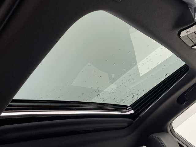 トヨタ ランドクルーザー ２５０ VX 鹿児島県 2024(令6)年 0.3万km プラチナホワイトパールマイカ 純正ナビ/Bluetooth/フルセグ/レーダークルーズコントロール/セーフティセンス/パワーバックドア/運転席パワーシート/オートハイビーム/サンルーフ/D/Nシートヒーター/D/Nベンチレーション/スペアキー/デジタルインナーミラー/ETC2.0/ワンオーナー